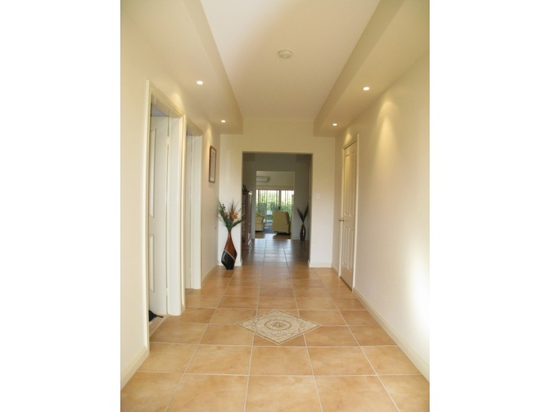 3 Avonlea Place, Orange NSW 2800