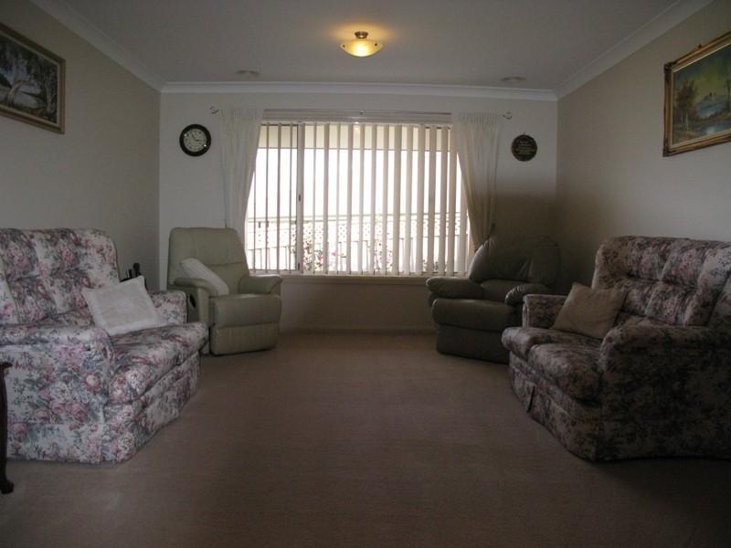 3 Avonlea Place, Orange NSW 2800