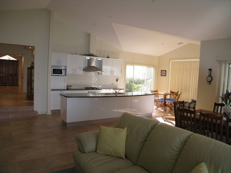 3 Avonlea Place, Orange NSW 2800