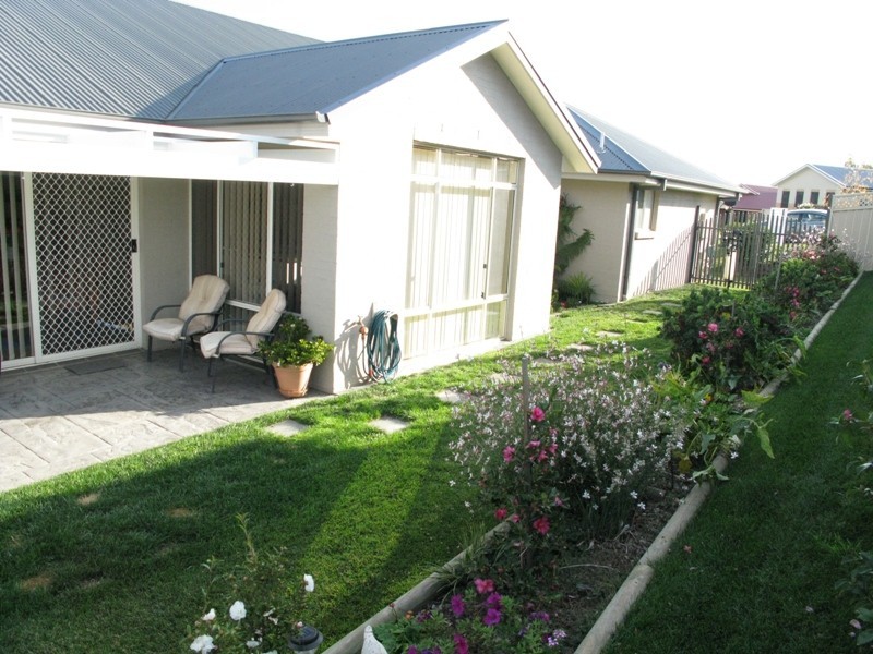 3 Avonlea Place, Orange NSW 2800