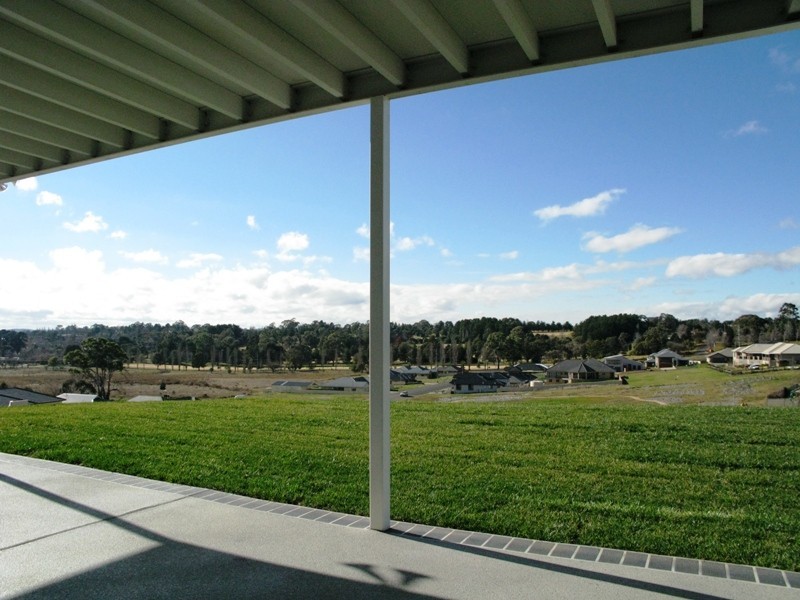 2 Collins Way, Orange NSW 2800