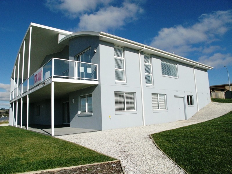2 Collins Way, Orange NSW 2800