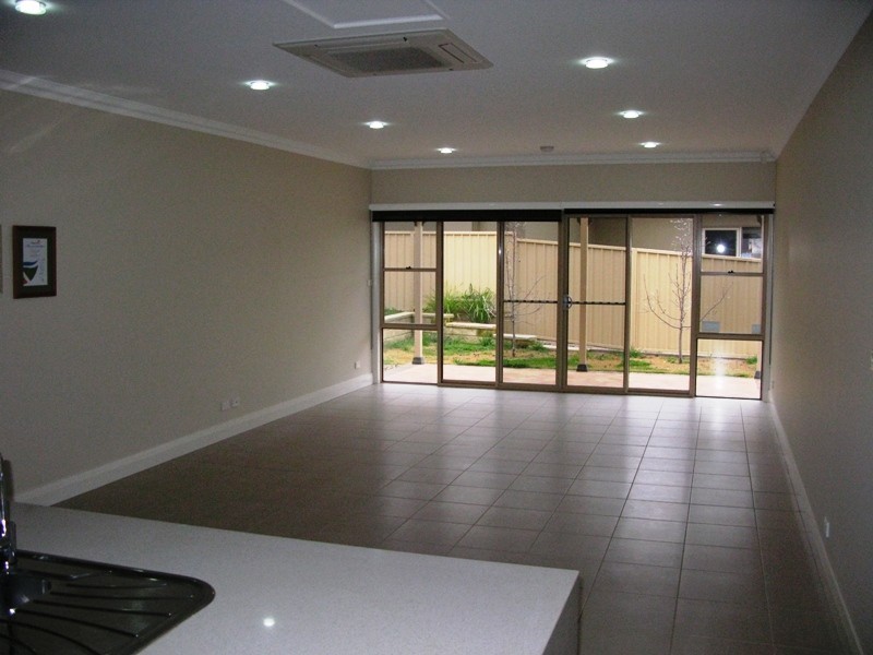 7 Diamond Drive, Orange NSW 2800