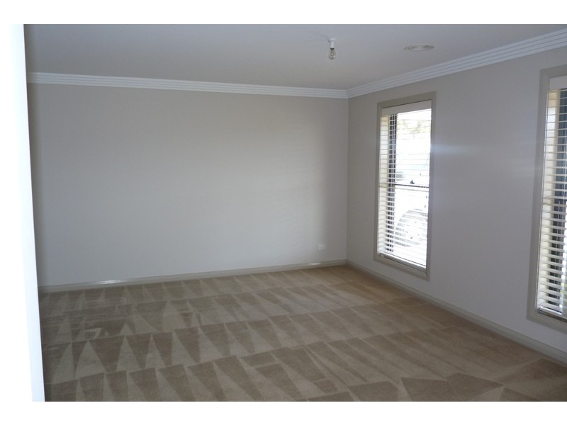 54 William Maker Drive, Orange NSW 2800