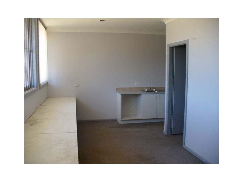 9 Hawthorn Place, Orange NSW 2800