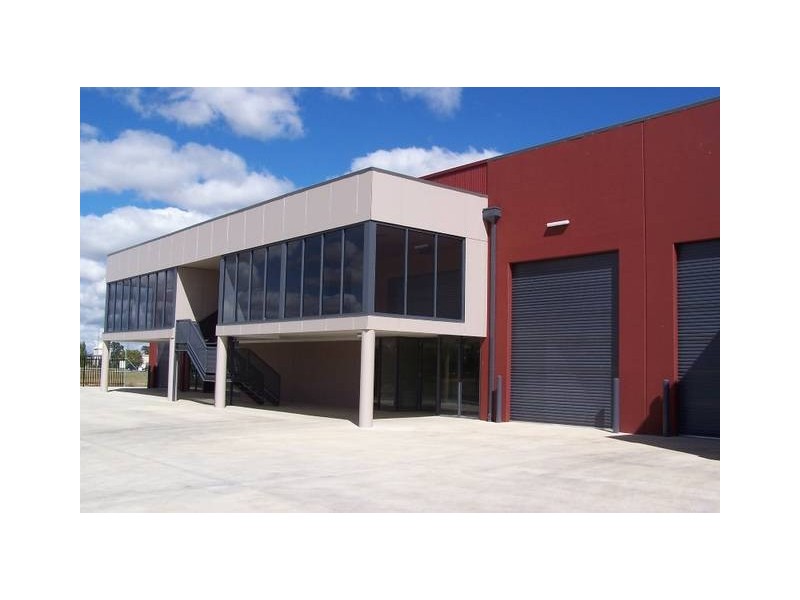 4/2 Gateway Crescent, Orange NSW 2800