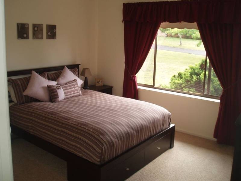8 Settlers Close, Orange NSW 2800