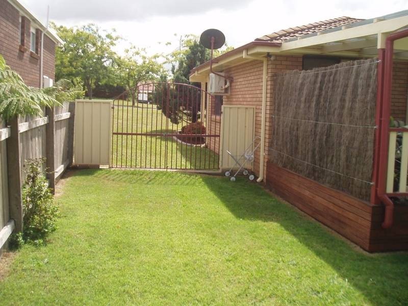 8 Settlers Close, Orange NSW 2800