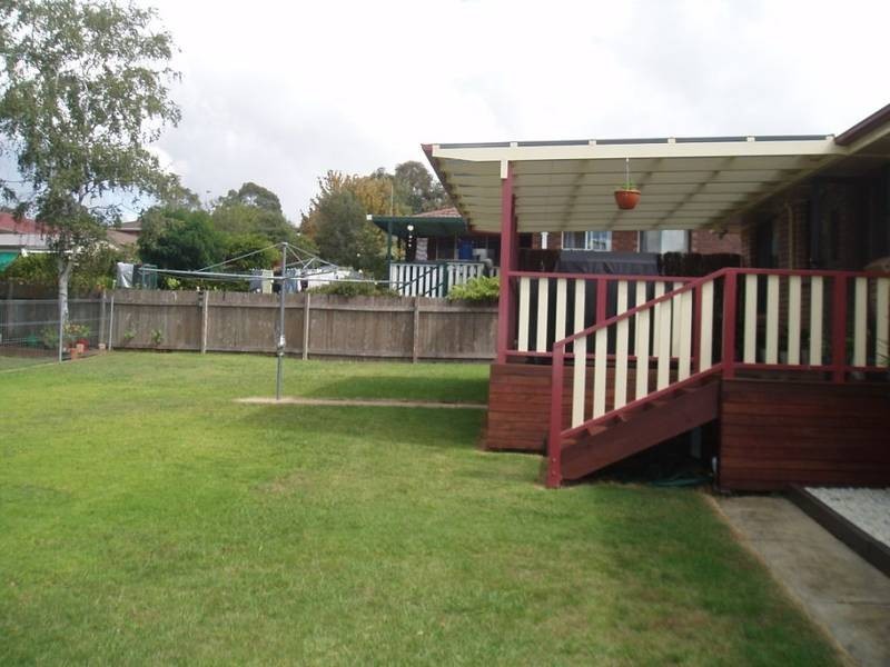 8 Settlers Close, Orange NSW 2800