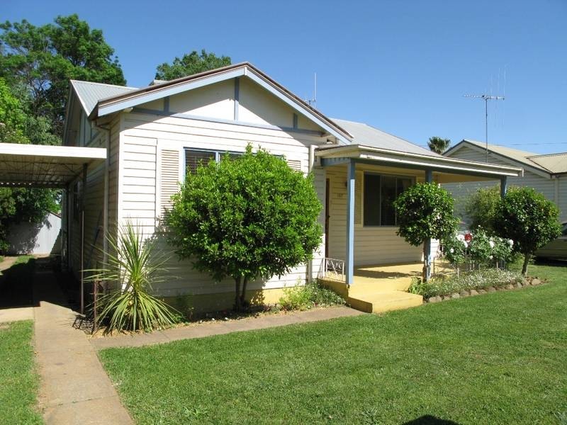 157 Clinton Street, Orange NSW 2800