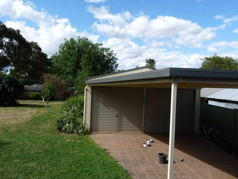 17 Caroline Street, Orange NSW 2800