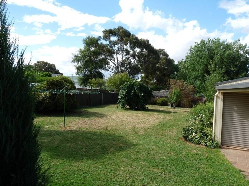 17 Caroline Street, Orange NSW 2800