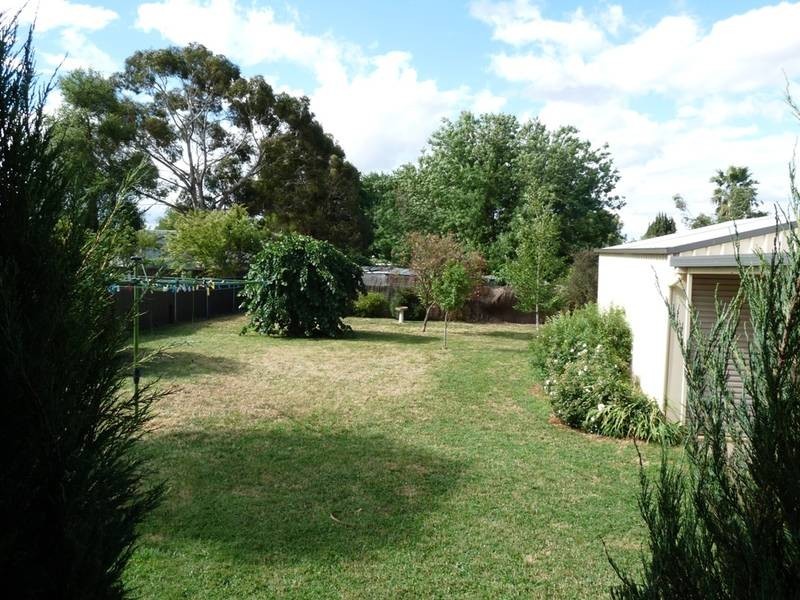 17 Caroline Street, Orange NSW 2800