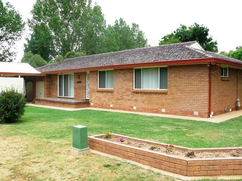 1 Talinga Place, Orange NSW 2800