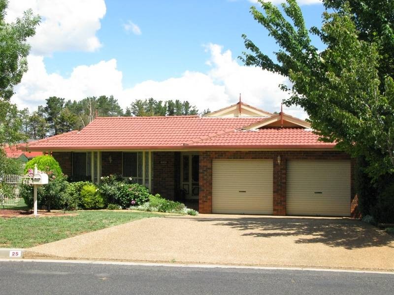 25 Casuarina Drive, Orange NSW 2800
