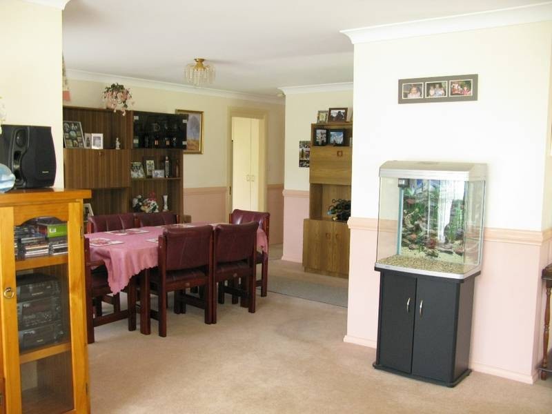 25 Casuarina Drive, Orange NSW 2800