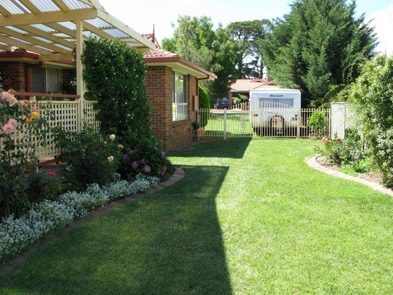 25 Casuarina Drive, Orange NSW 2800