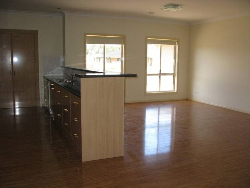 11 George Weily Place, Orange NSW 2800