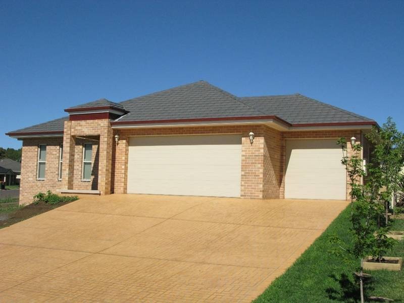 11 George Weily Place, Orange NSW 2800