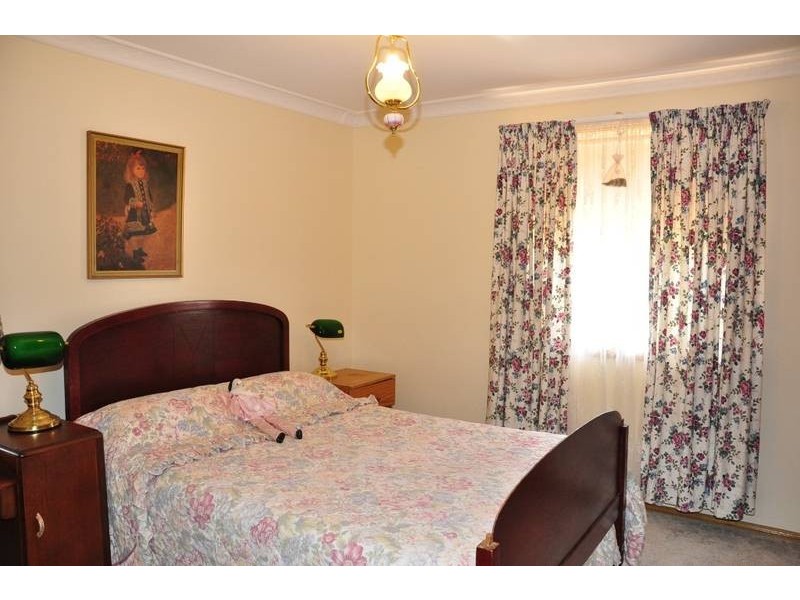 7 Sieben Drive, Orange NSW 2800