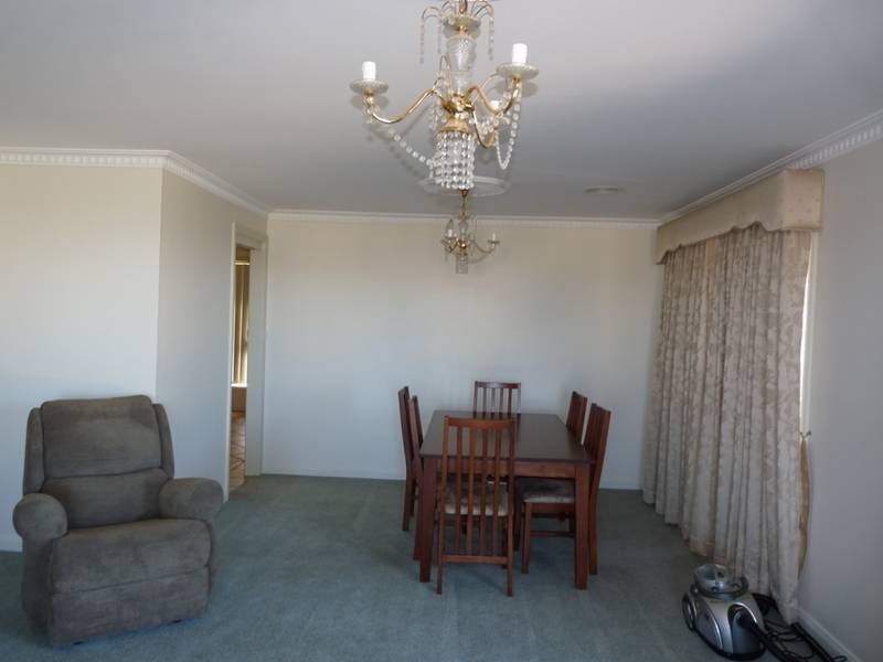 5 Hoskins Place, Orange NSW 2800