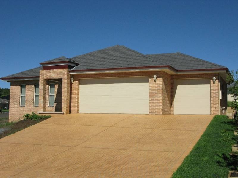 11 George Weily Place, Orange NSW 2800