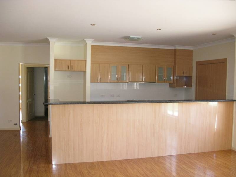 11 George Weily Place, Orange NSW 2800