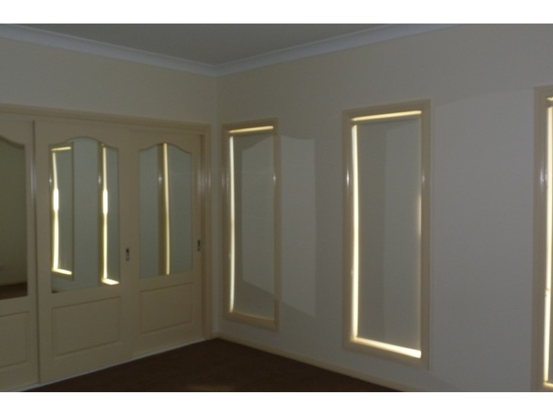 11 George Weily Place, Orange NSW 2800