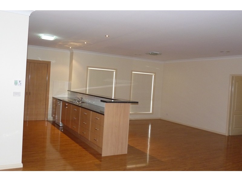 11 George Weily Place, Orange NSW 2800