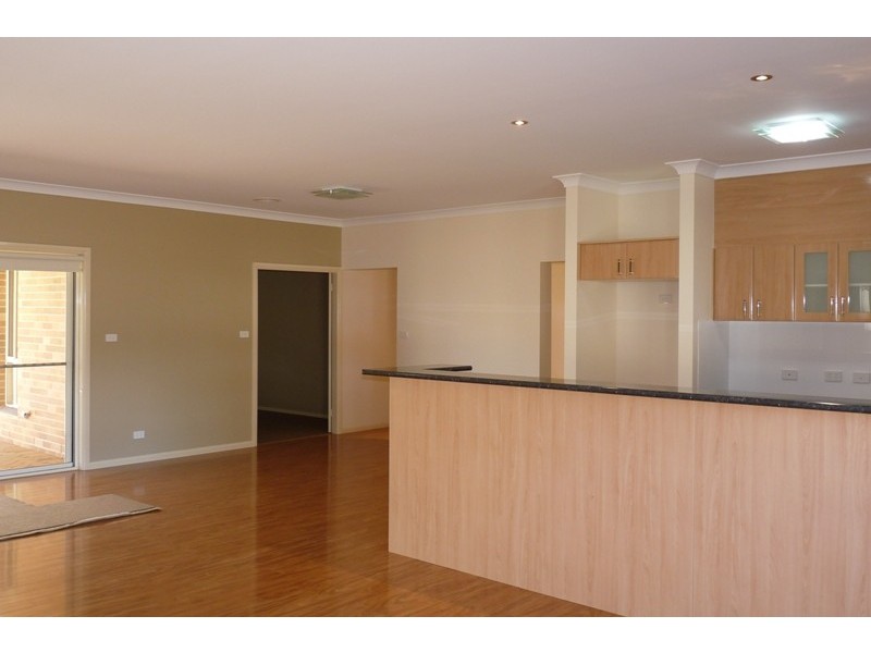11 George Weily Place, Orange NSW 2800
