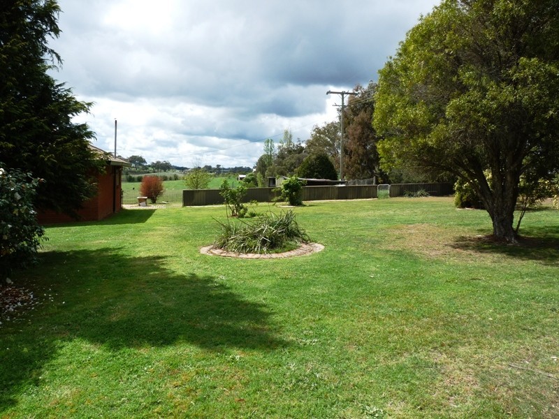 37 Woods Lane, Orange NSW 2800