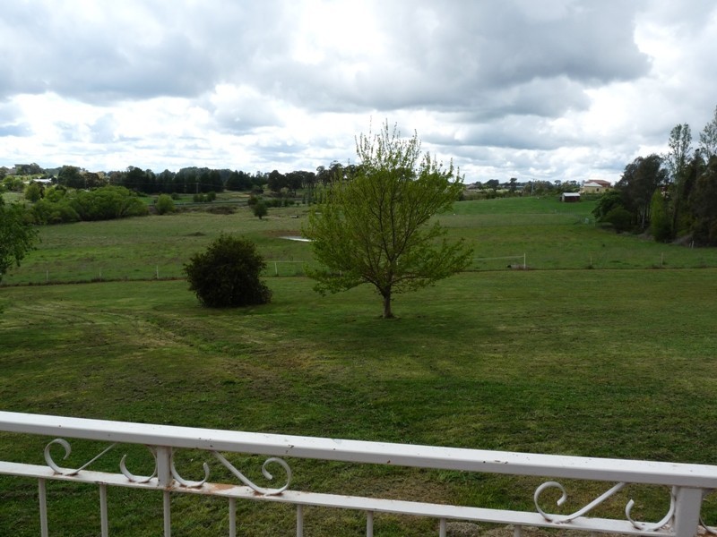 37 Woods Lane, Orange NSW 2800