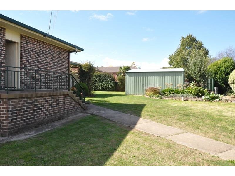 17 Braemar Circuit, Orange NSW 2800