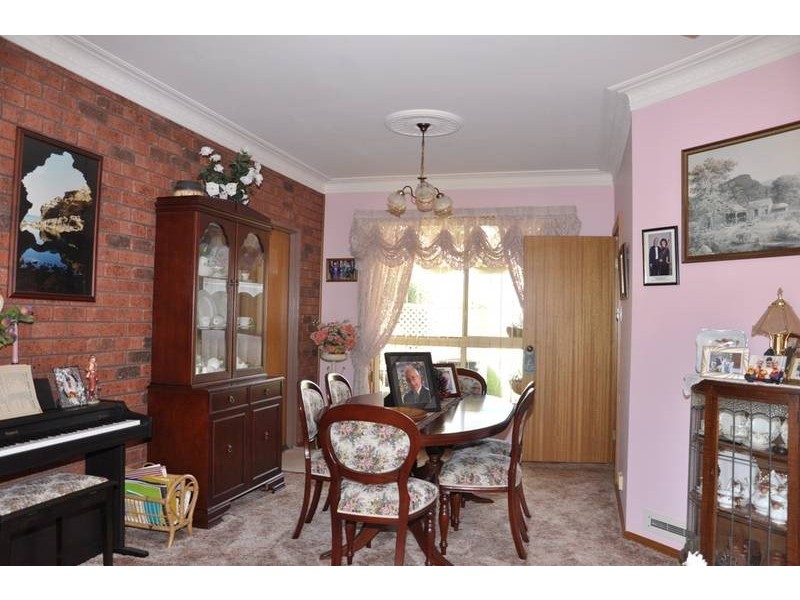 17 Braemar Circuit, Orange NSW 2800