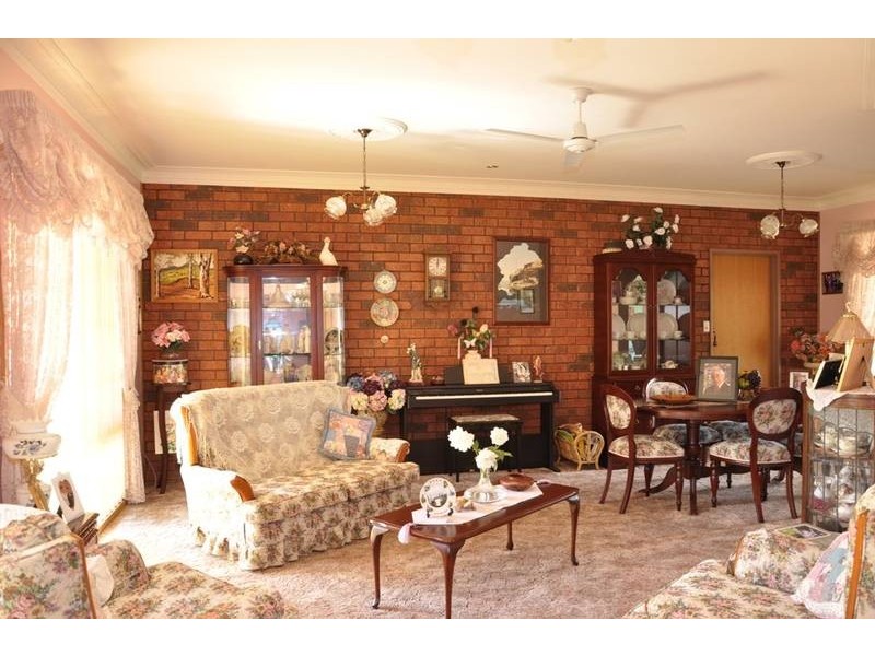 17 Braemar Circuit, Orange NSW 2800