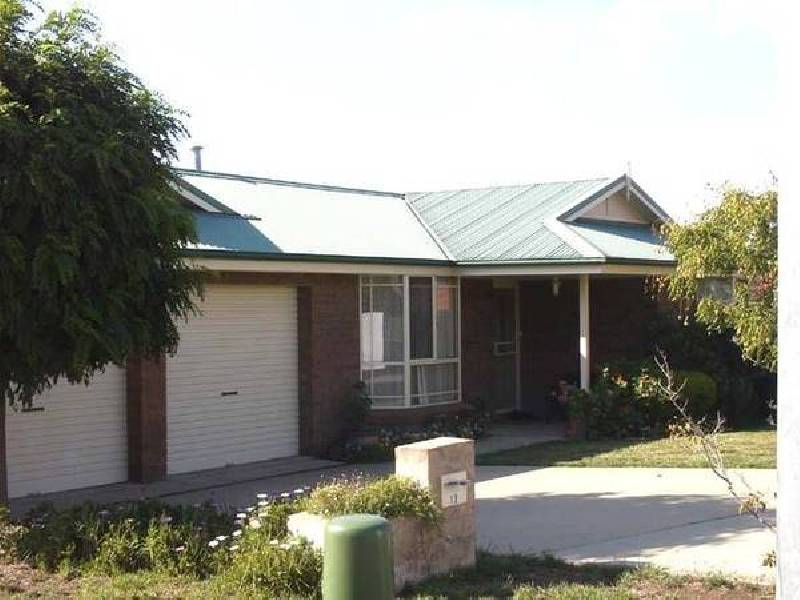 Melville Place, Orange NSW 2800