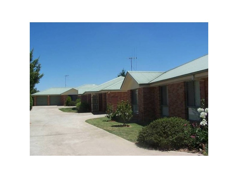 2/53 Kenna Street, Orange NSW 2800