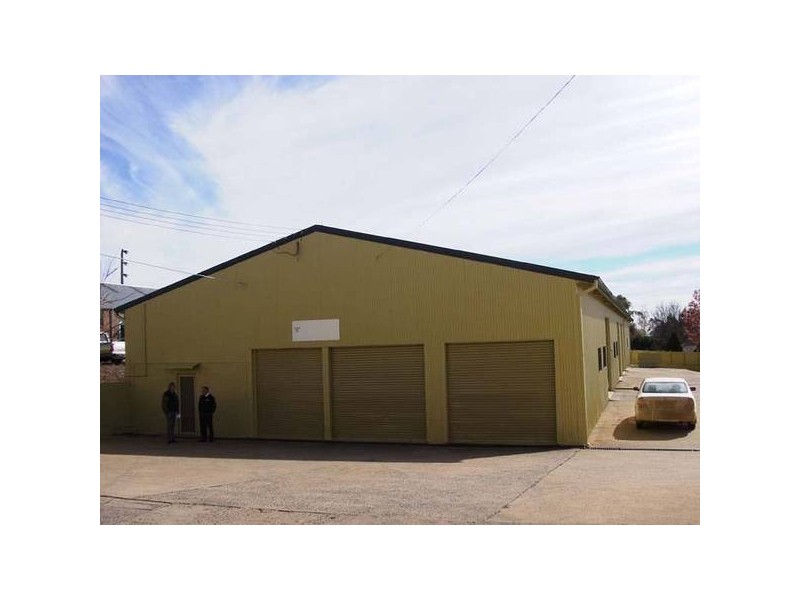66 Molong Road, Orange NSW 2800