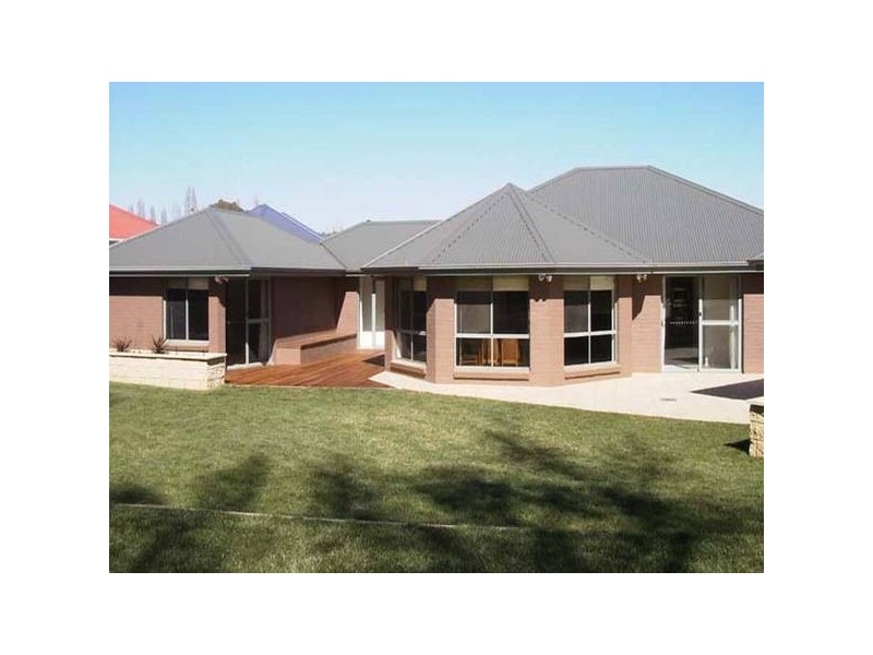37 Goldfinch Way, Orange NSW 2800