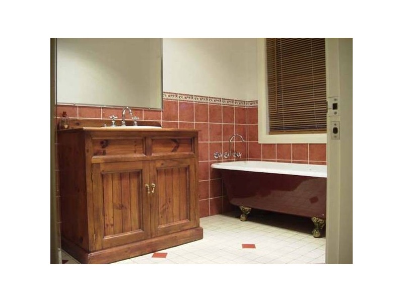 53 South Street, Molong NSW 2866