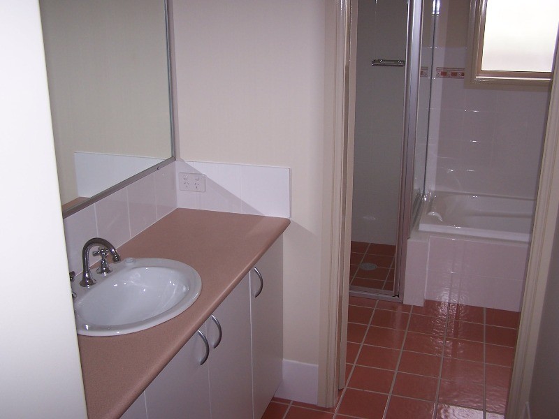 6/4 Covent Close, Orange NSW 2800