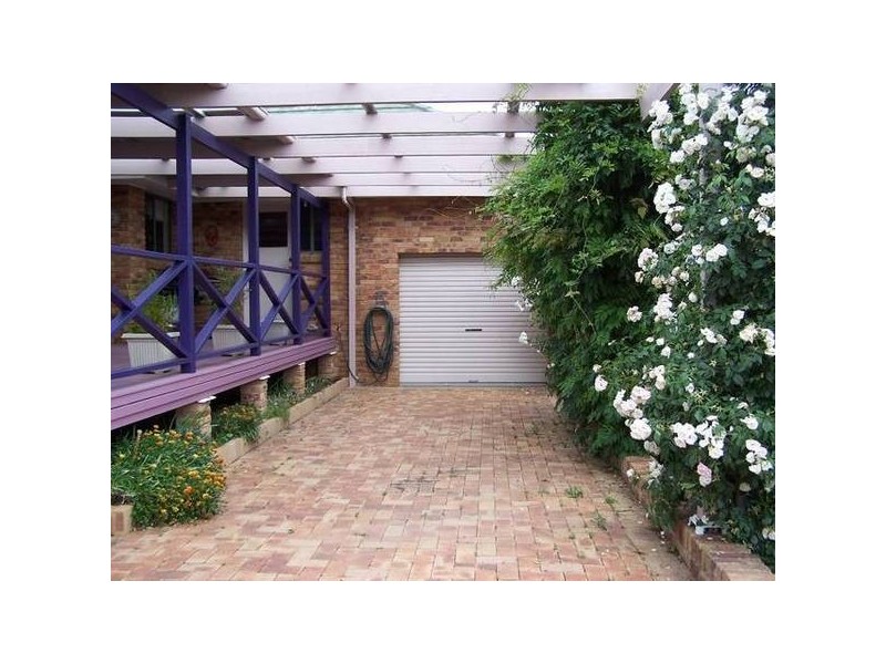 65 Turner Crescent ( Offers Considered ), Orange NSW 2800
