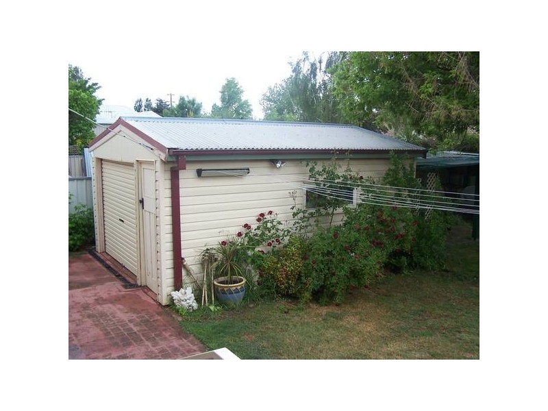 12 National Avenue, Orange NSW 2800