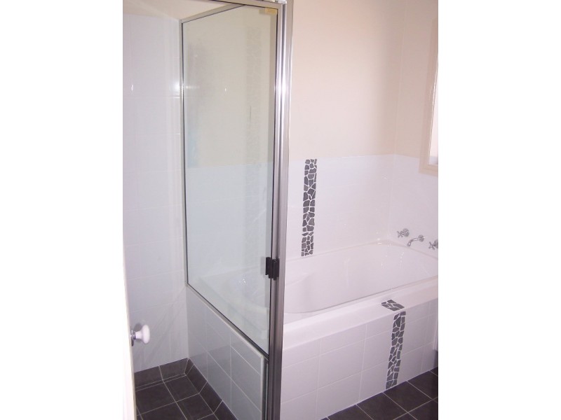 3 Bert Whiteley Place, Orange NSW 2800