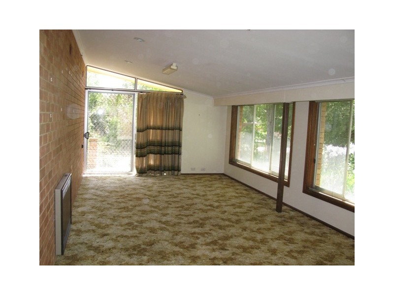 18 Green Lane, Orange NSW 2800