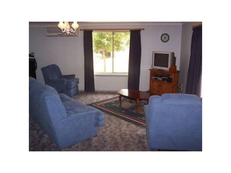 28 Sharpes Road, Orange NSW 2800