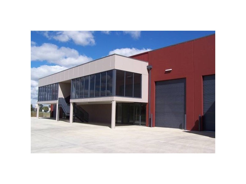 4/2 Gateway Crescent, Orange NSW 2800