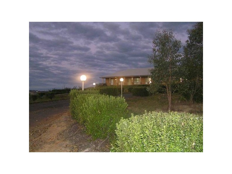 13 Windera Way, Orange NSW 2800