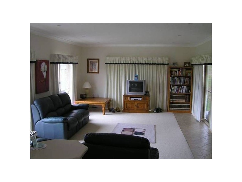 13 Windera Way, Orange NSW 2800