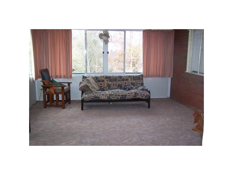 4 Rowan Street ( Offers Considered), Orange NSW 2800